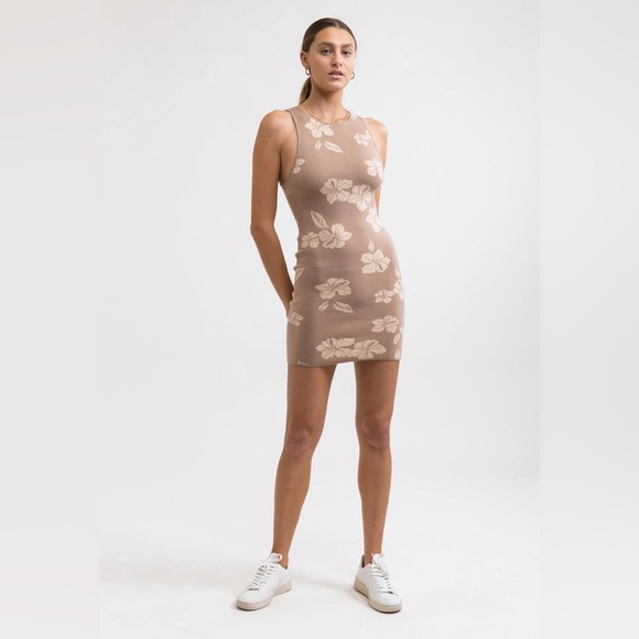 NWOT tropical knit dress 🌴🌺🍹 - Picture 2 of 10